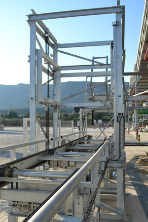 Crate Stacker Conveyor