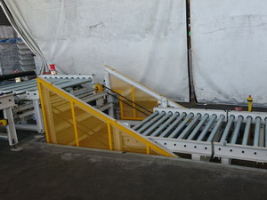 Pallet Roller Elevator Conveyor